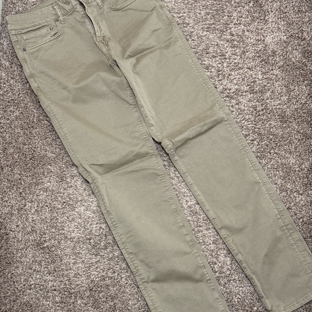 American Eagle Outfitters Men’s Slim Straight Jeans